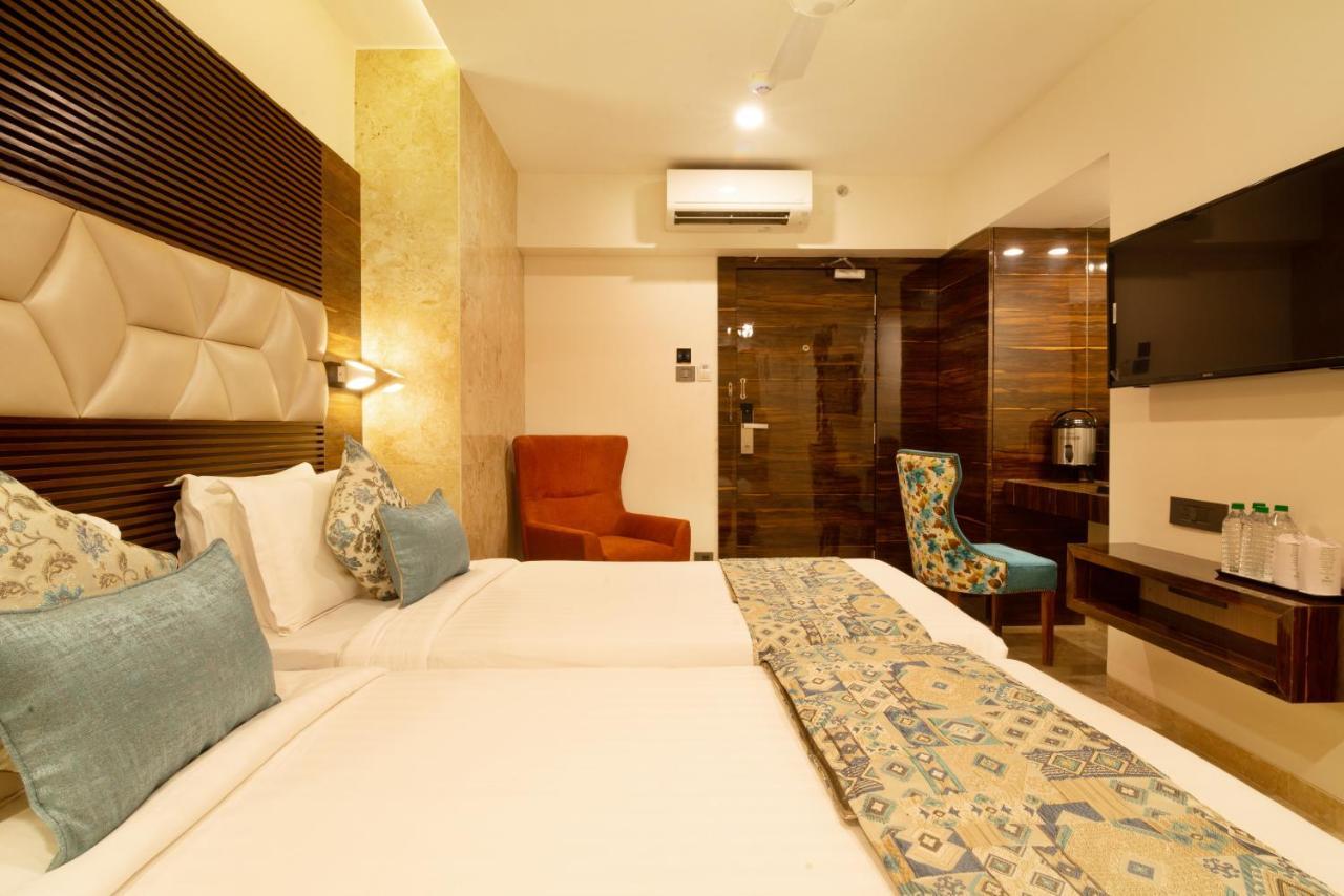 Hotel Auris & Banquets, Mumbai International Airport Exterior photo